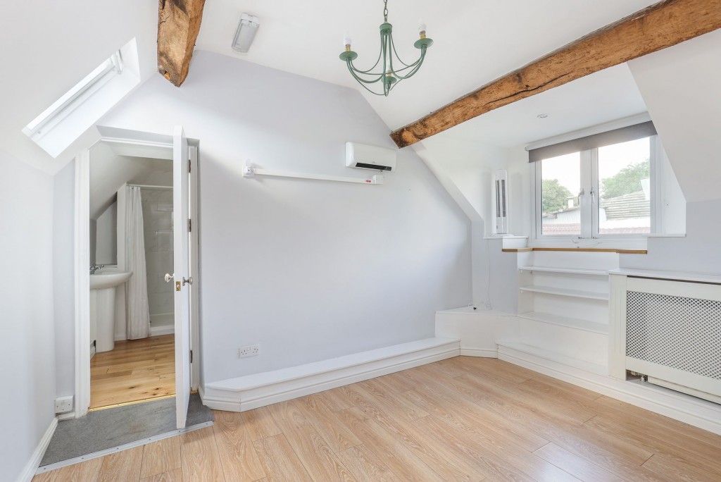 Parkfield, Pucklechurch, BS16