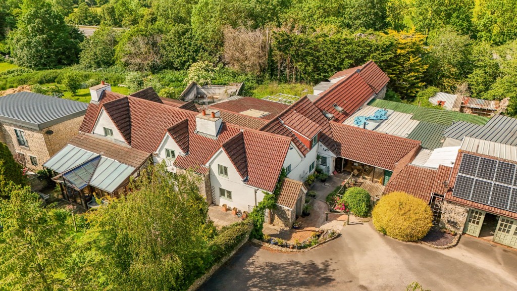 Parkfield, Pucklechurch, BS16