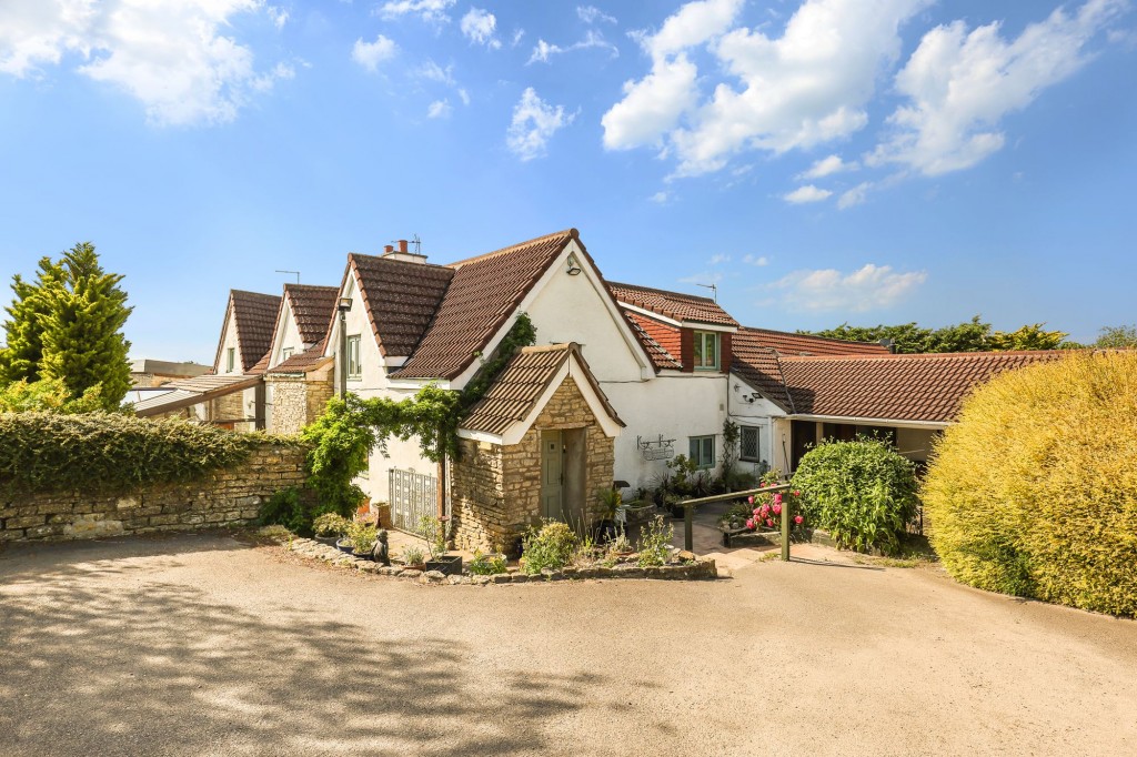 Parkfield, Pucklechurch, BS16