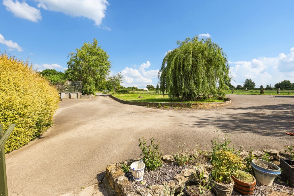 Parkfield, Pucklechurch, BS16