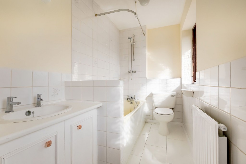 Woodlands Road, Charfield, GL12