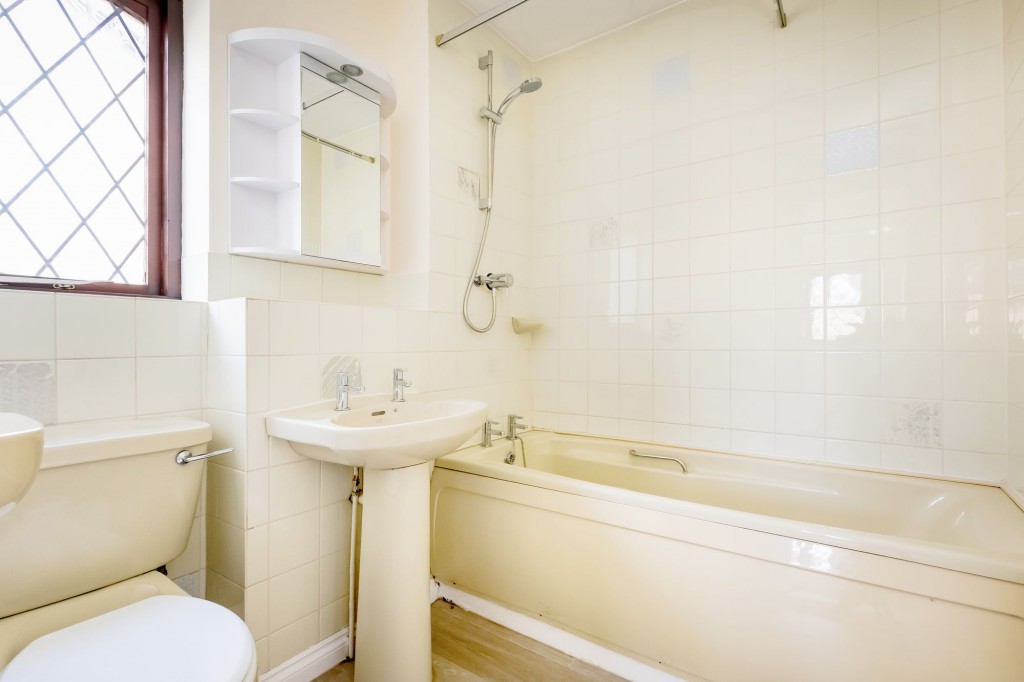 Woodlands Road, Charfield, GL12