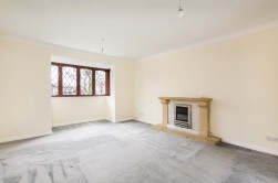 Woodlands Road, Charfield, GL12