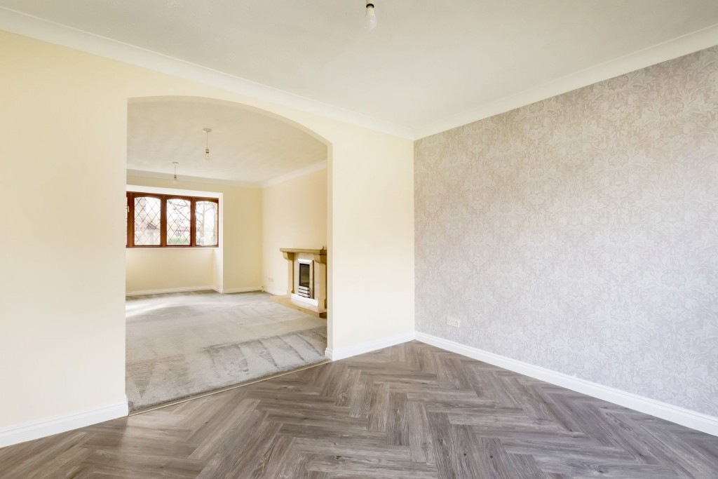 Woodlands Road, Charfield, GL12