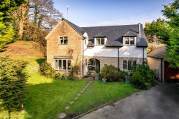 Station Road, Wickwar, GL12