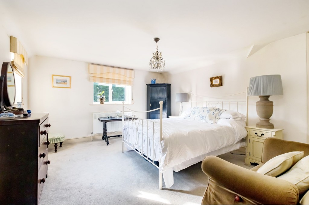 Station Road, Wickwar, GL12