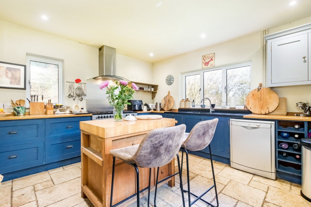 Station Road, Wickwar, GL12