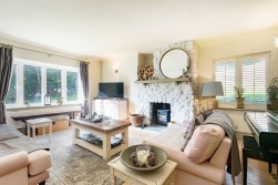 Station Road, Wickwar, GL12