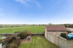 Marshfield Road, Tormarton, GL9