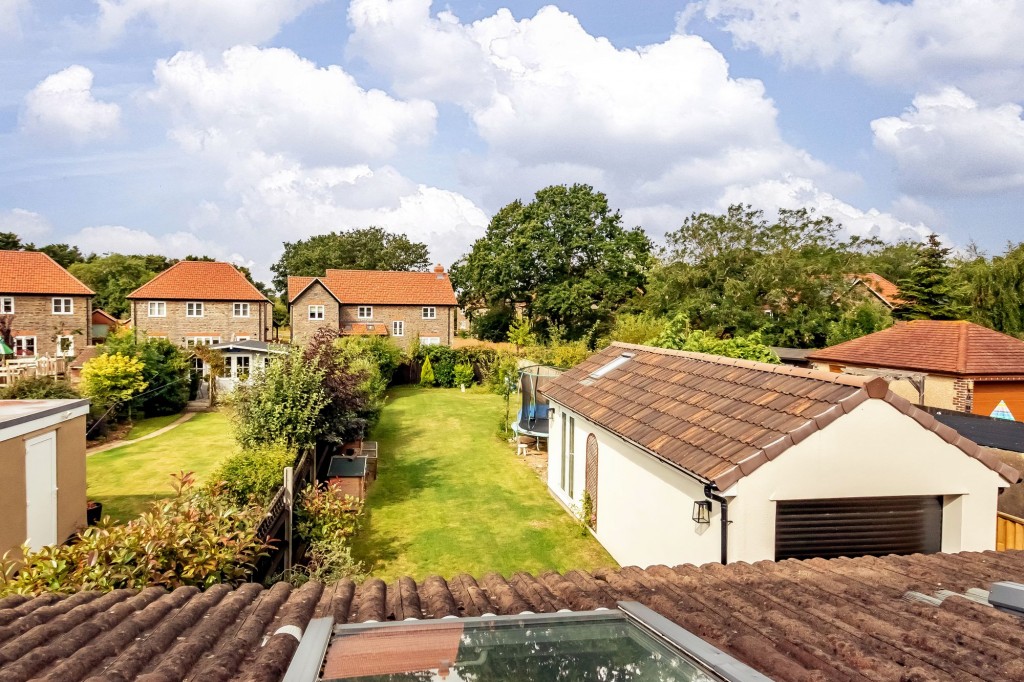 North Road, Yate, BS37