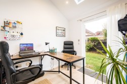 North Road, Yate, BS37