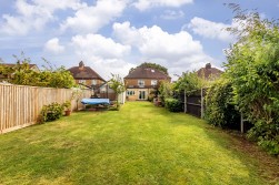 North Road, Yate, BS37