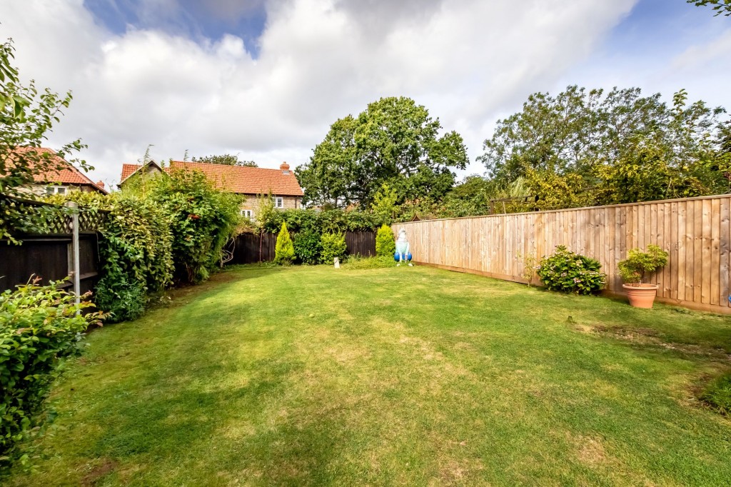 North Road, Yate, BS37