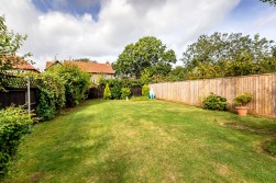 North Road, Yate, BS37
