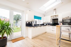 North Road, Yate, BS37