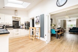 North Road, Yate, BS37