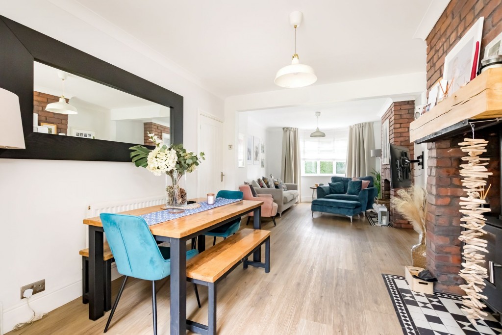North Road, Yate, BS37