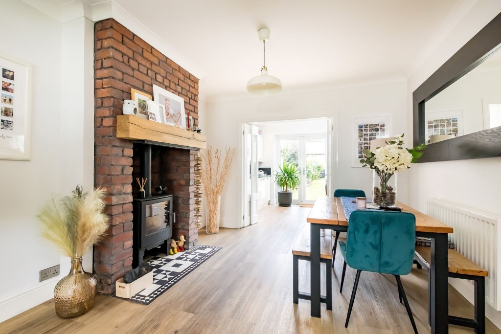 North Road, Yate, BS37