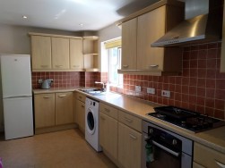 Laddon Mead, Yate, BS37