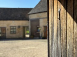 Petty France, Badminton, GL9