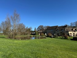 Petty France, Badminton, GL9