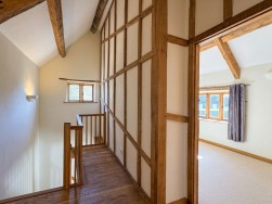 Petty France, Badminton, GL9