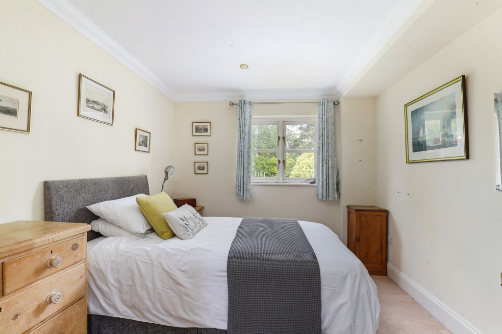 High Street, Iron Acton, BS37