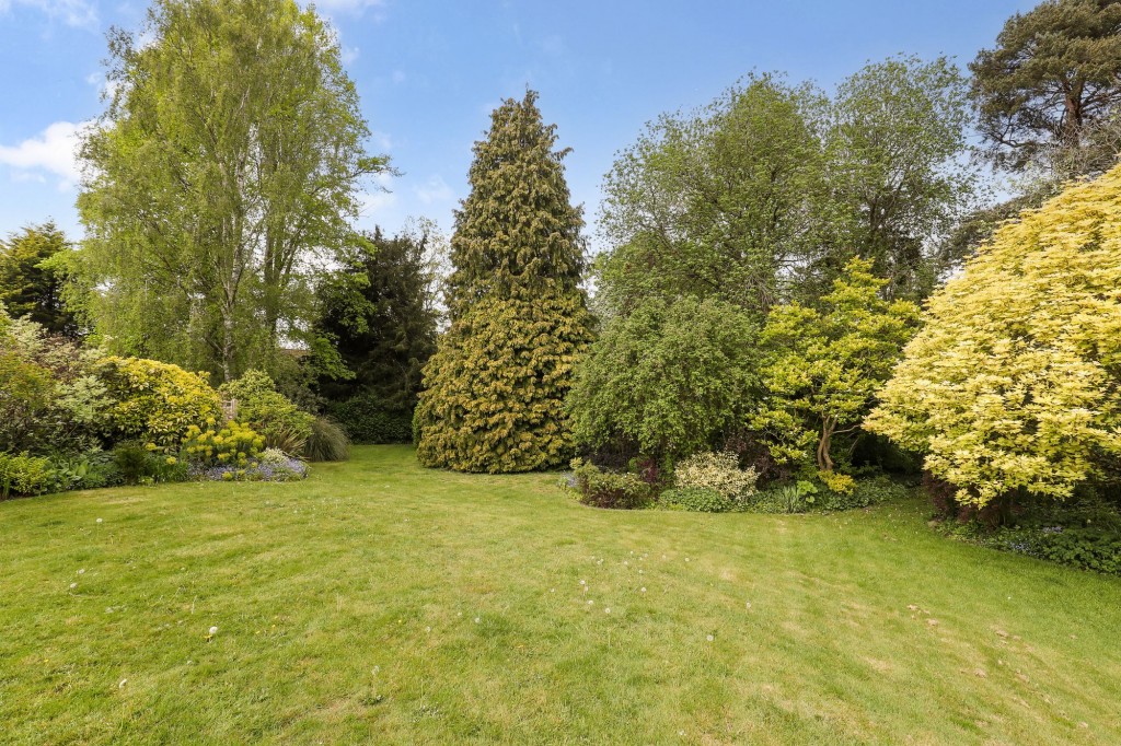 High Street, Iron Acton, BS37