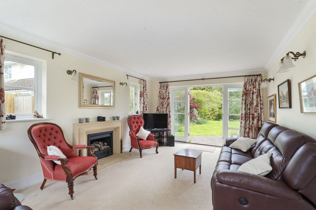 High Street, Iron Acton, BS37