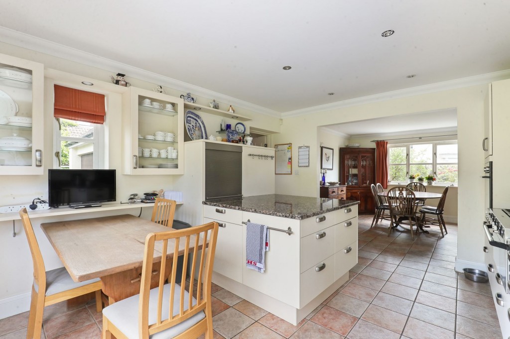 High Street, Iron Acton, BS37