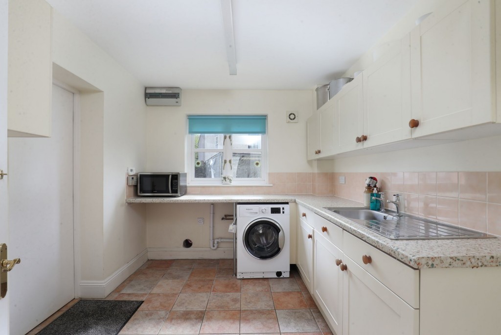 High Street, Iron Acton, BS37