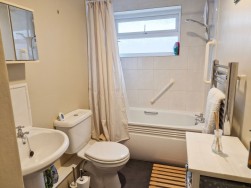 Sunningdale, Yate, BS37