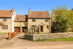 Marshfield Road, Tormarton, GL9