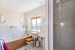 Marshfield Road, Tormarton, GL9