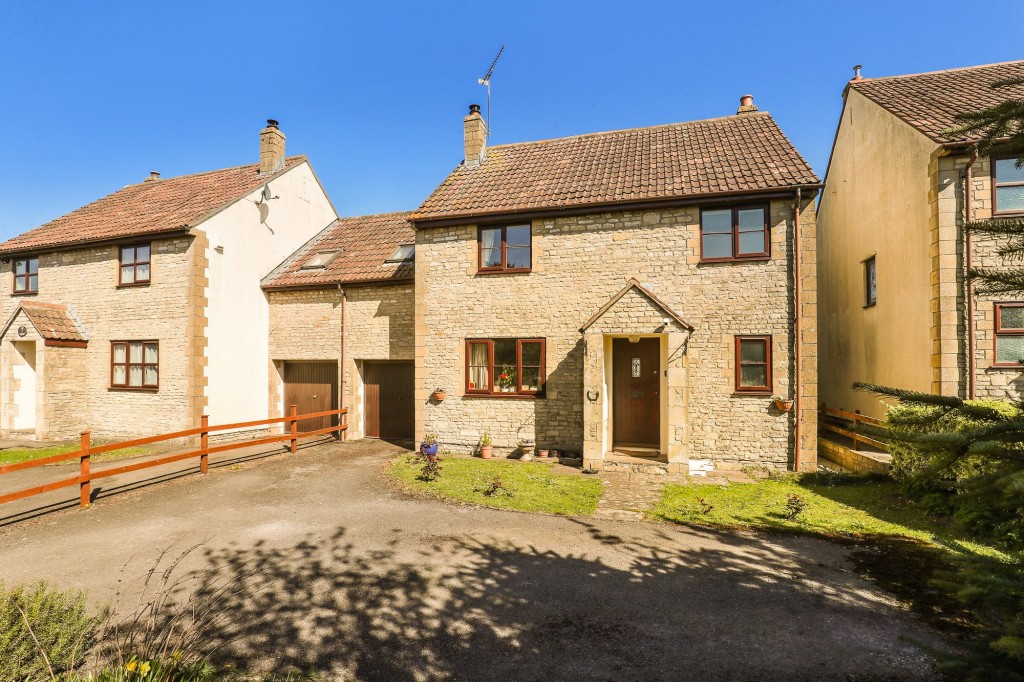 Marshfield Road, Tormarton, GL9