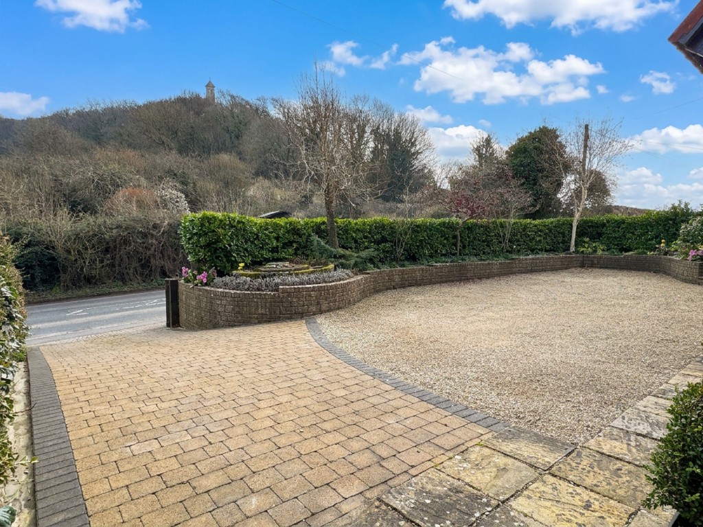 Wotton Road, North Nibley, GL11