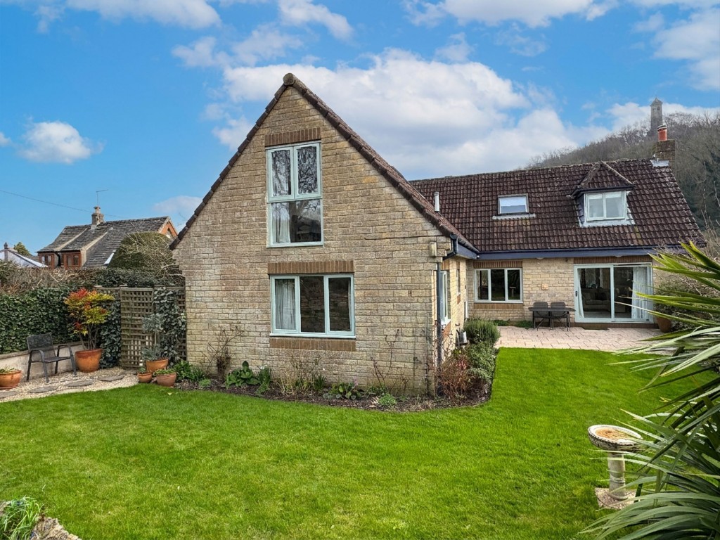 Wotton Road, North Nibley, GL11