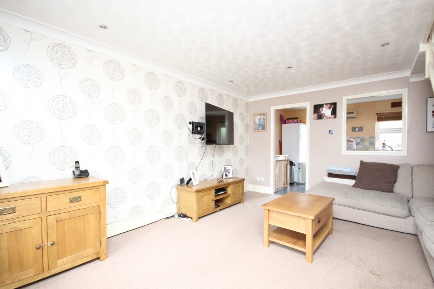 2 bedroom House for Sale Stewartby, Bedford