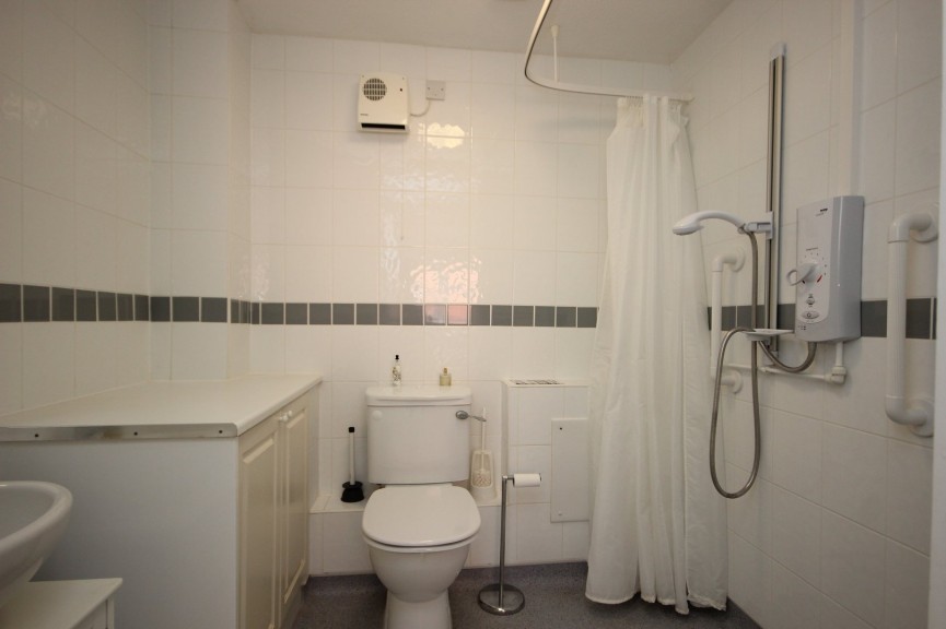 1 bedroom Bungalow for Sale Ampthill, Bedfordshire