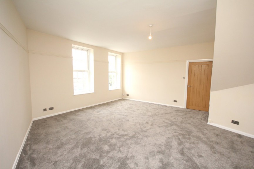 2 bedroom Flat for Letting Station Road, Letchworth Garden City, Hertfordshire