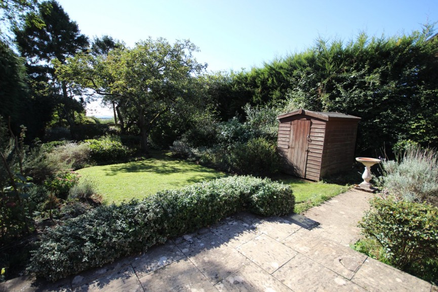 2 bedroom Bungalow for Sale Maulden, Bedford
