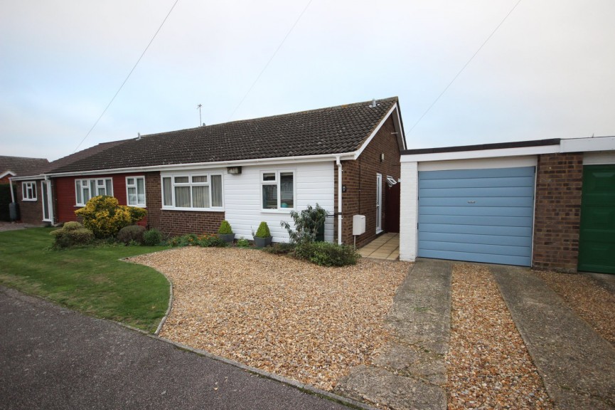 2 bedroom Bungalow for Sale Wilstead, Bedfordshire