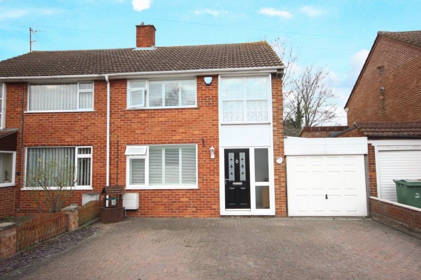 3 bedroom House for Sale Barton-le-Clay, Bedfordshire
