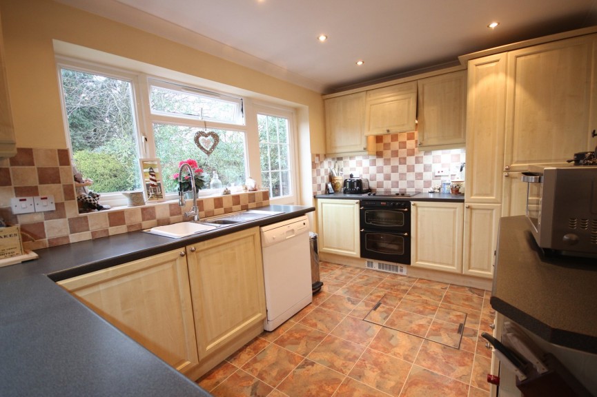 3 bedroom House for Sale Barton-le-Clay, Bedfordshire
