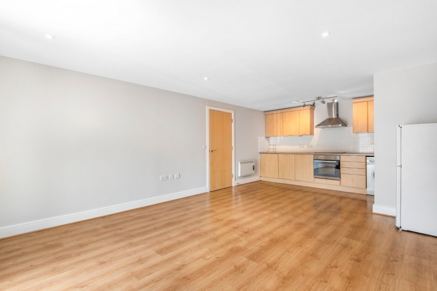 2 bedroom Flat for Letting Nightingale Road, Hitchin, Hertfordshire