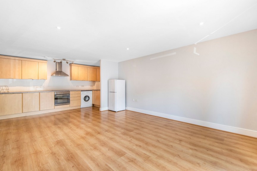 2 bedroom Flat for Letting Nightingale Road, Hitchin, Hertfordshire