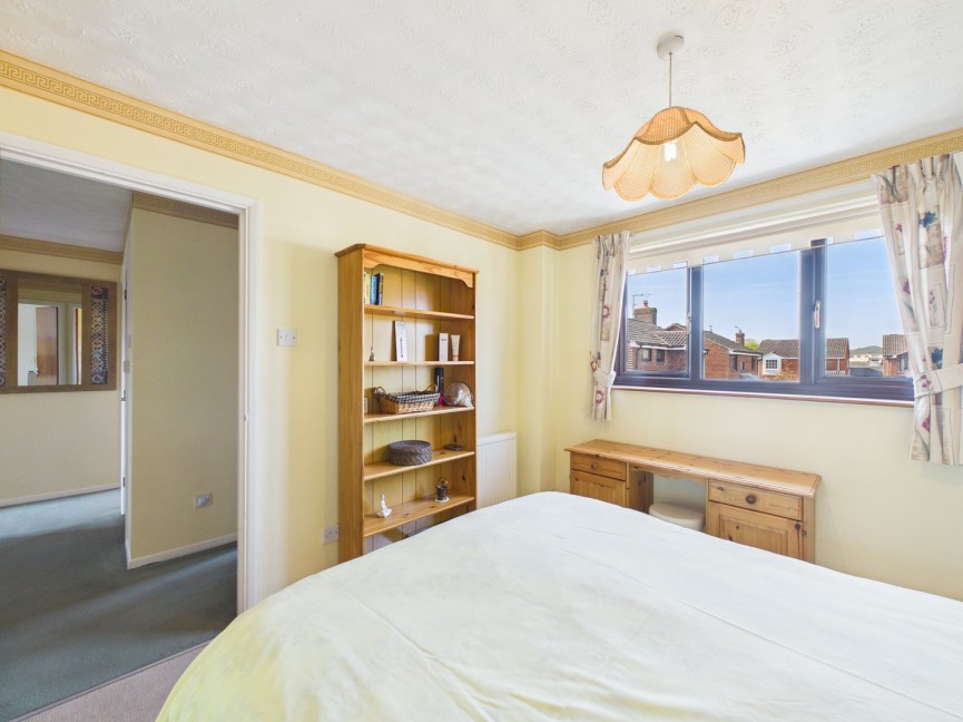 4 bedroom House for Sale Mountbatten Drive, Biggleswade, Bedfordshire