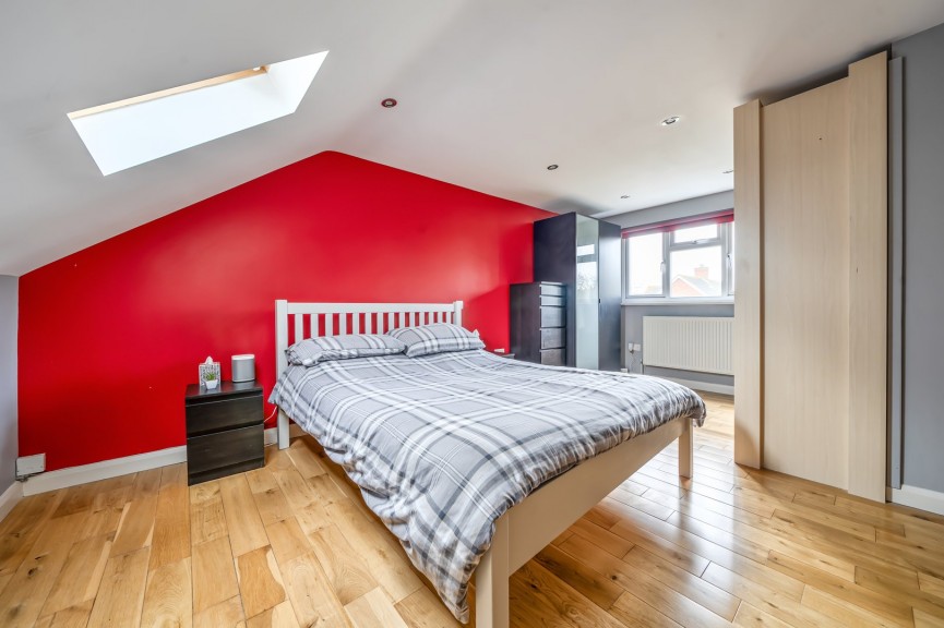 4 bedroom House for Sale Ampthill Road, Flitwick, Bedfordshire