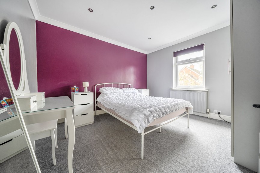 4 bedroom House for Sale Ampthill Road, Flitwick, Bedfordshire