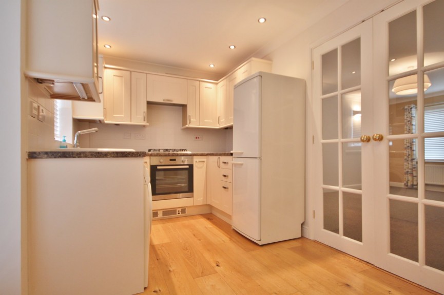3 bedroom House for Letting Chapel Way, Henlow, Bedfordshire